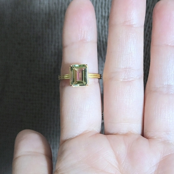 Shivam Rectangular Green💚 Quartz Ring💍 - NWT - Picture 13 of 16